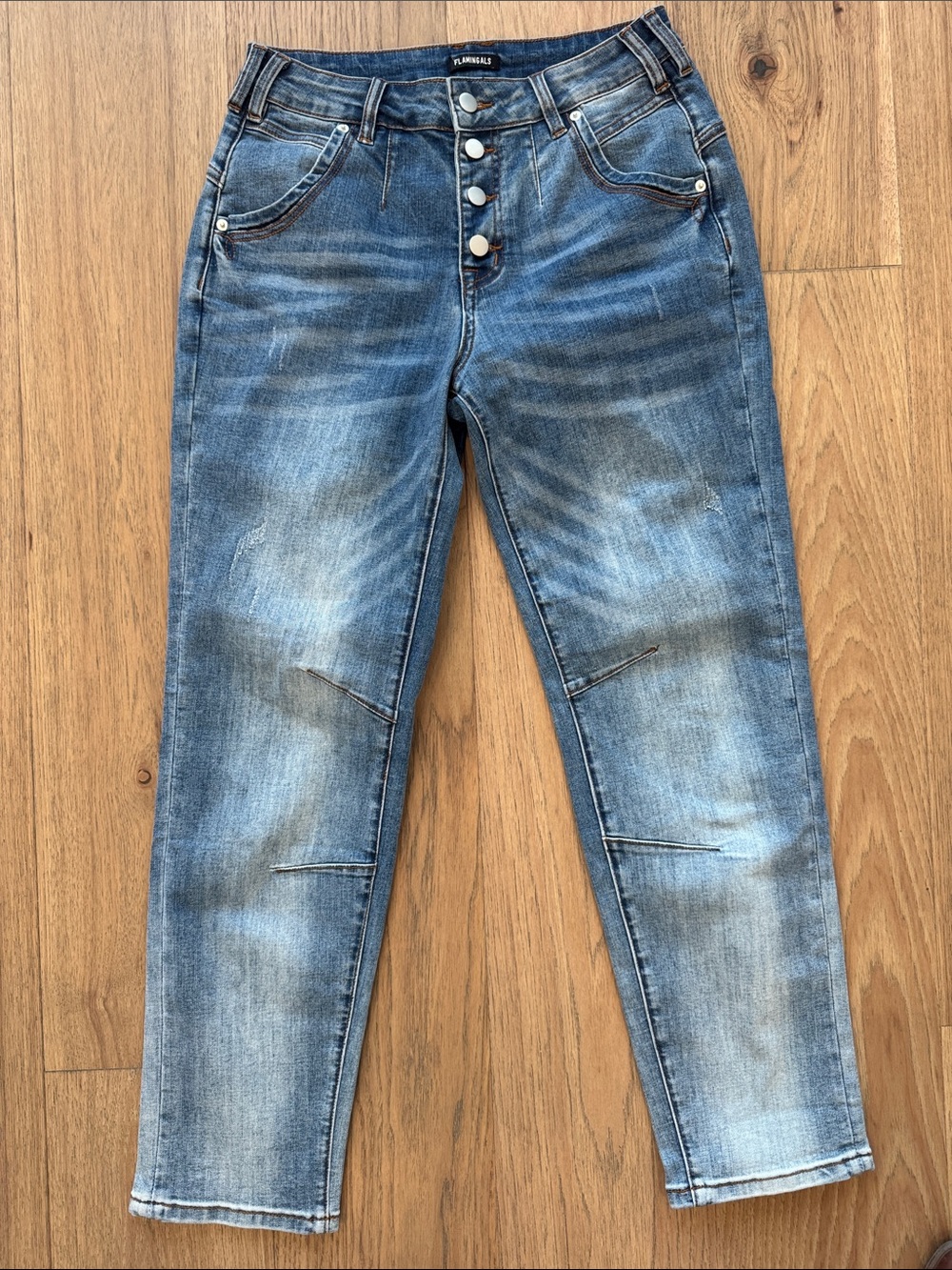Flamingals Women's Straight Leg Mid Rise Button Fly Jeans Light Wash NWOT Casual